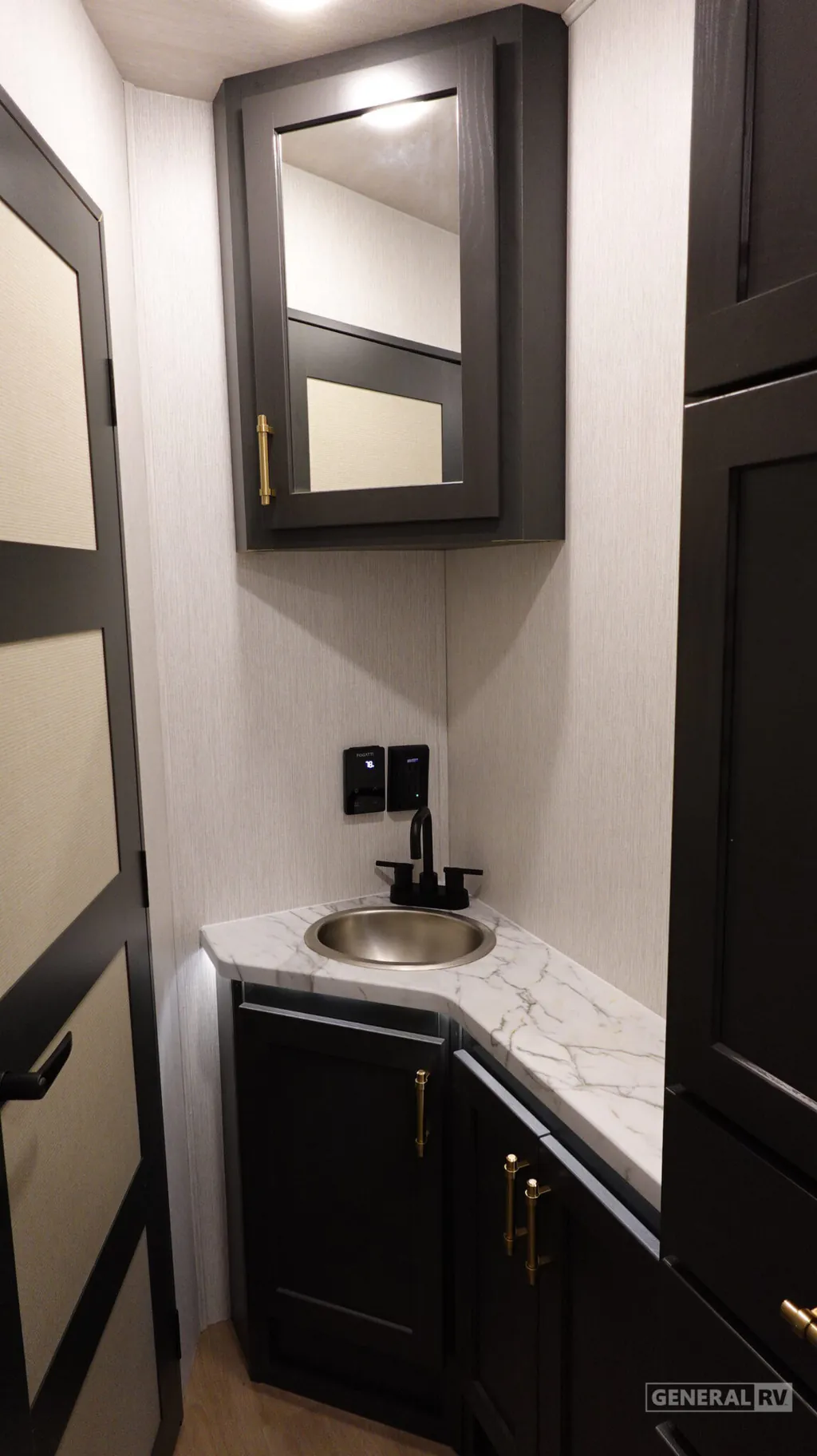 2027 Nexus Maximus 34MX, Photos photo 24