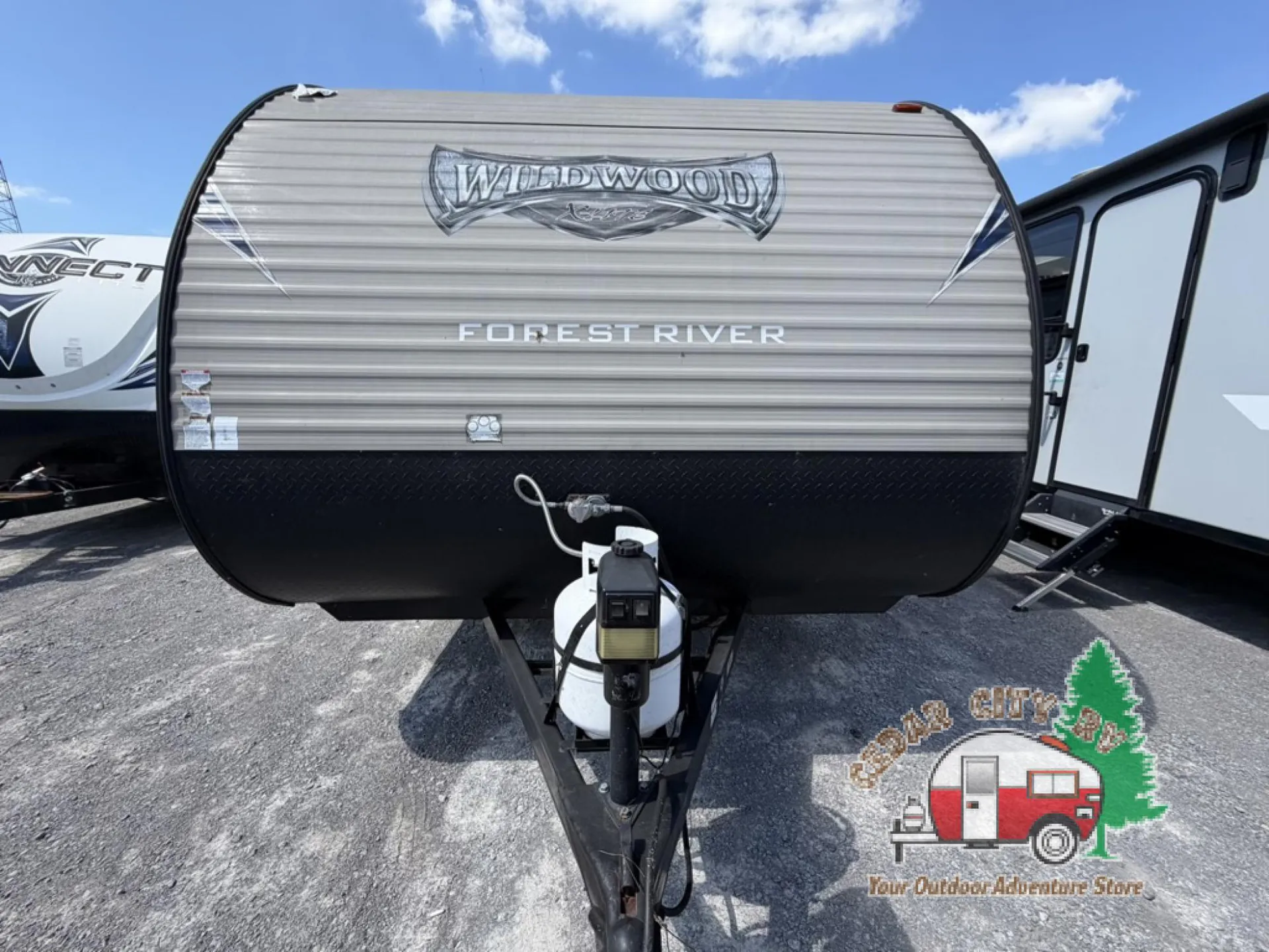 2017 Forest River Wildwood X-Lite FSX 196BH - Photo 3