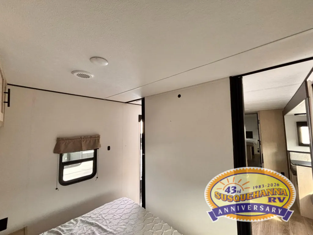 2026 Shasta RVs i-5 Edition 532BEDS, Photos photo 52
