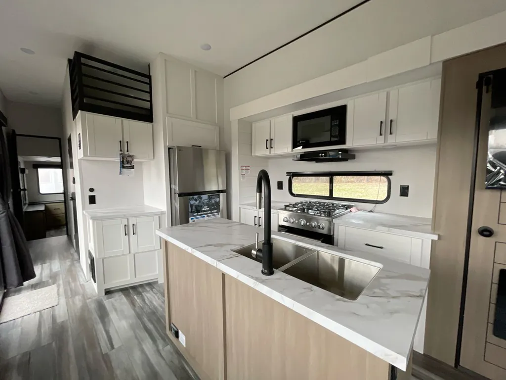 2026 Jayco Jay Flight Bungalow 401LOFT DS, Photos photo 5