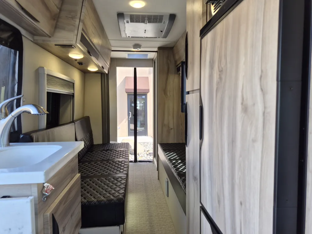 2027 Chinook RV Bayside TB, Photos photo 12