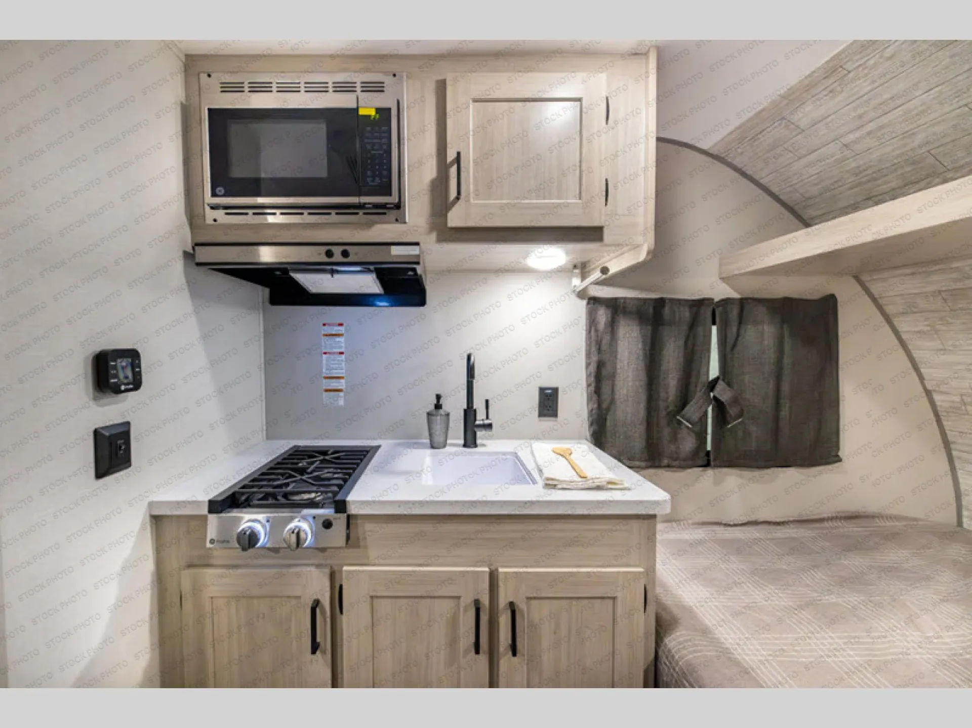 2026 Coachmen Catalina Summit Series 7 134RDX - Photo 3