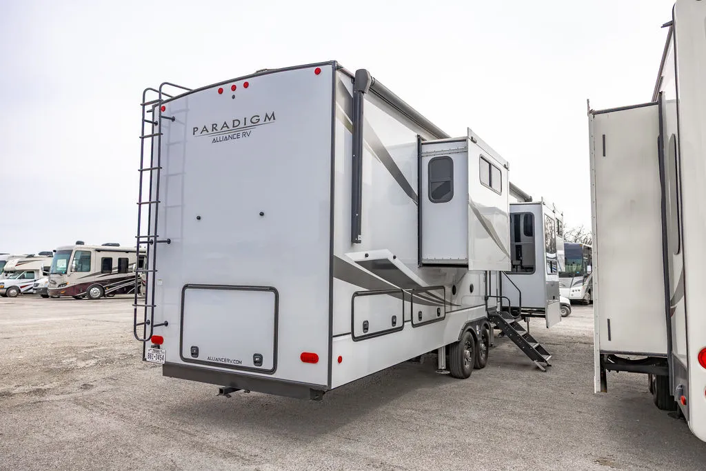 2022 Alliance RV Paradigm 385FL - Photo 4