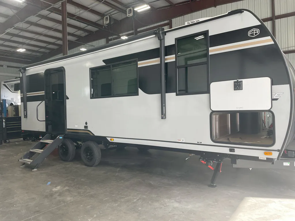 2026 Forest River Vibe Extreme Lite 2500CK, Photos photo 5