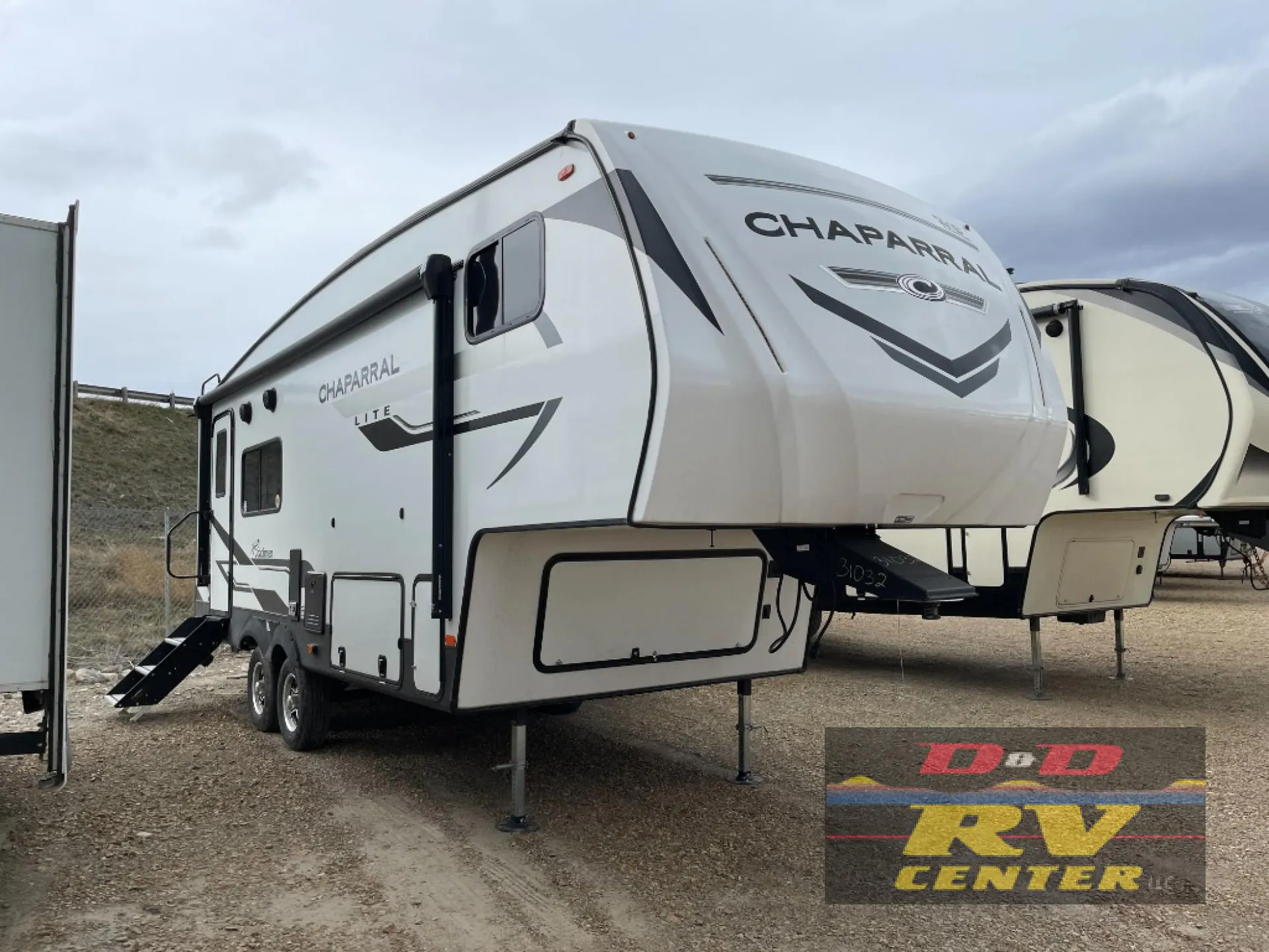 2024 Coachmen Chaparral Lite 235RK - Photo 2