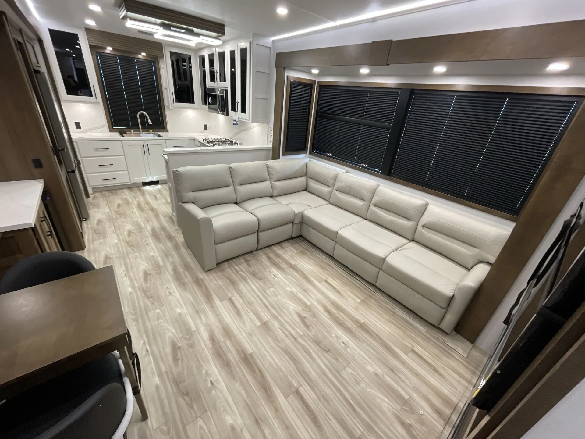 2026 Keystone Montana 3900RK — living area main