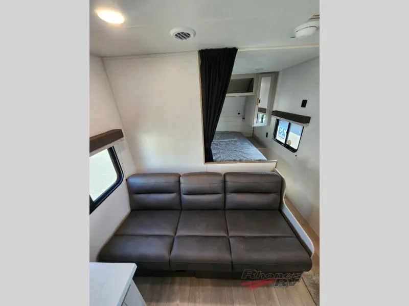 2027 Jayco JAY FLIGHT TT 260BH - Photo 4