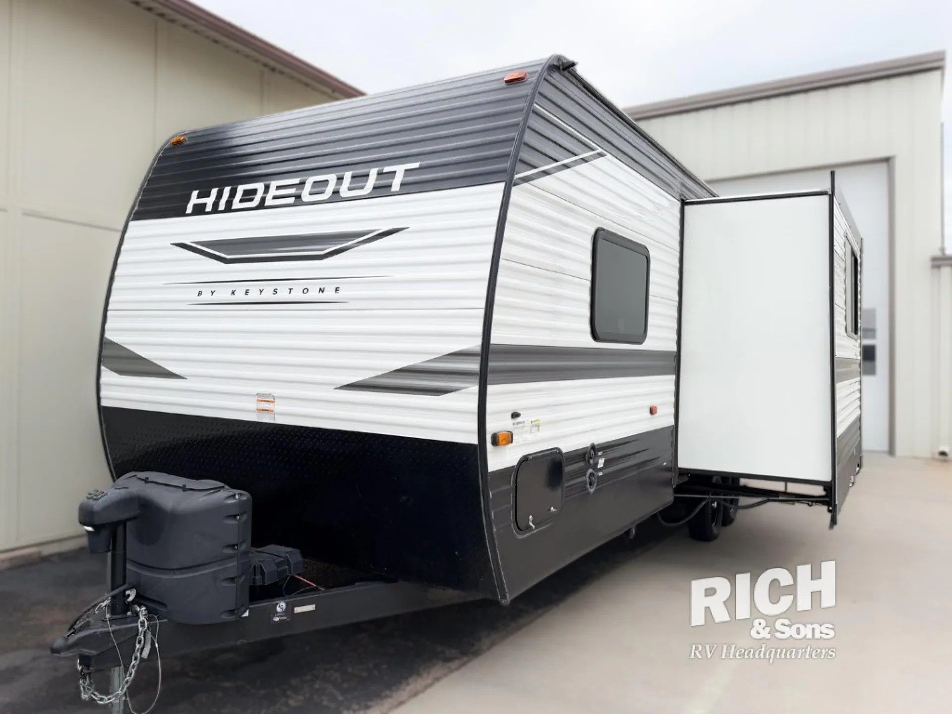 2022 Keystone Hideout 243RB - Photo 4