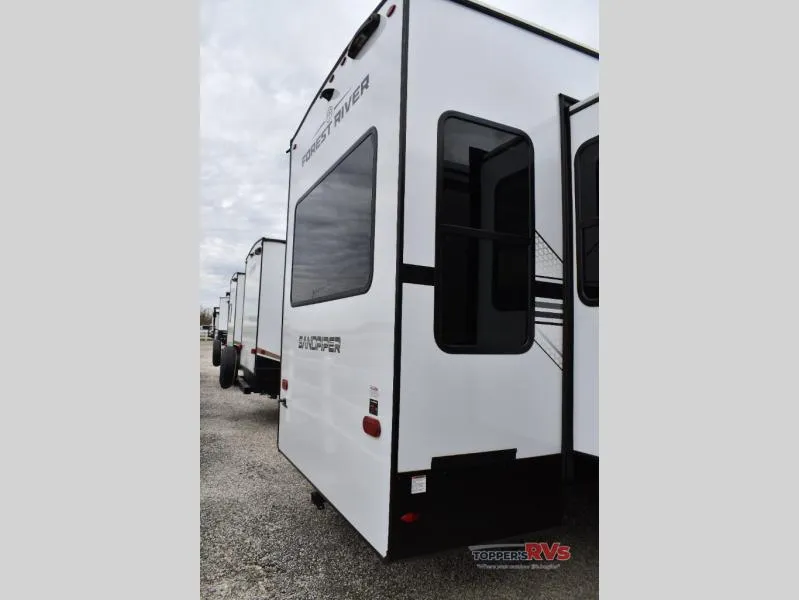 2025 Forest River Sandpiper 4003MB - Photo 3