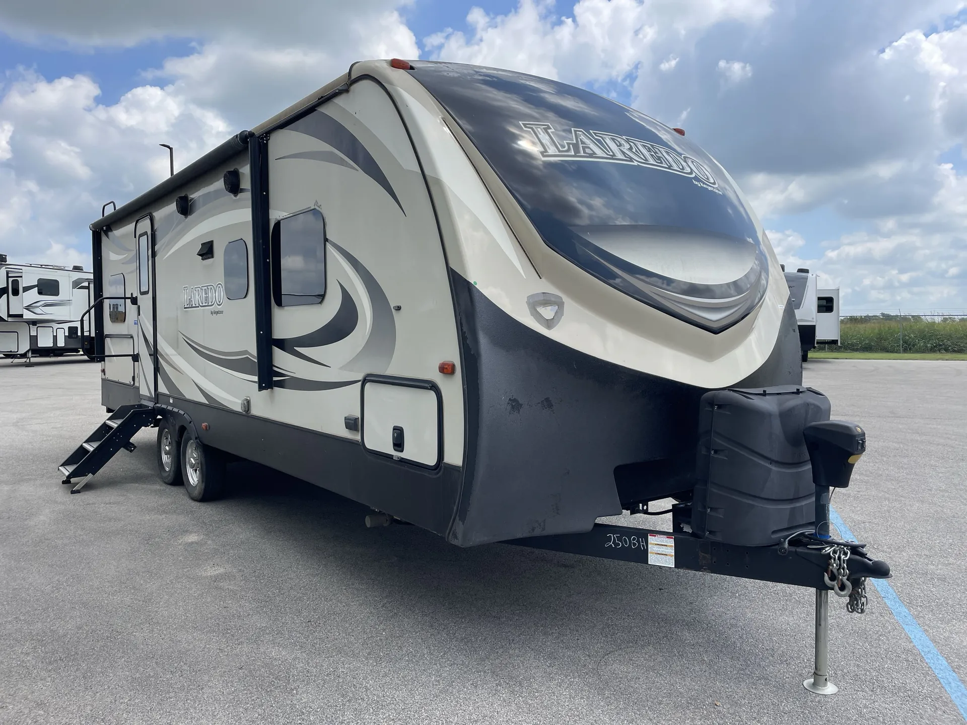 2019 Keystone Laredo 250BH - Photo 2