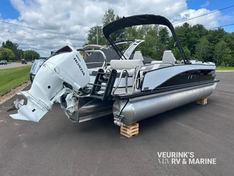 2026 Avalon Avalon 200hp - Photo 3