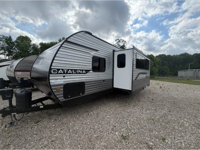 2026 Coachmen Catalina Legacy Edition 293QBCK - Photo 3