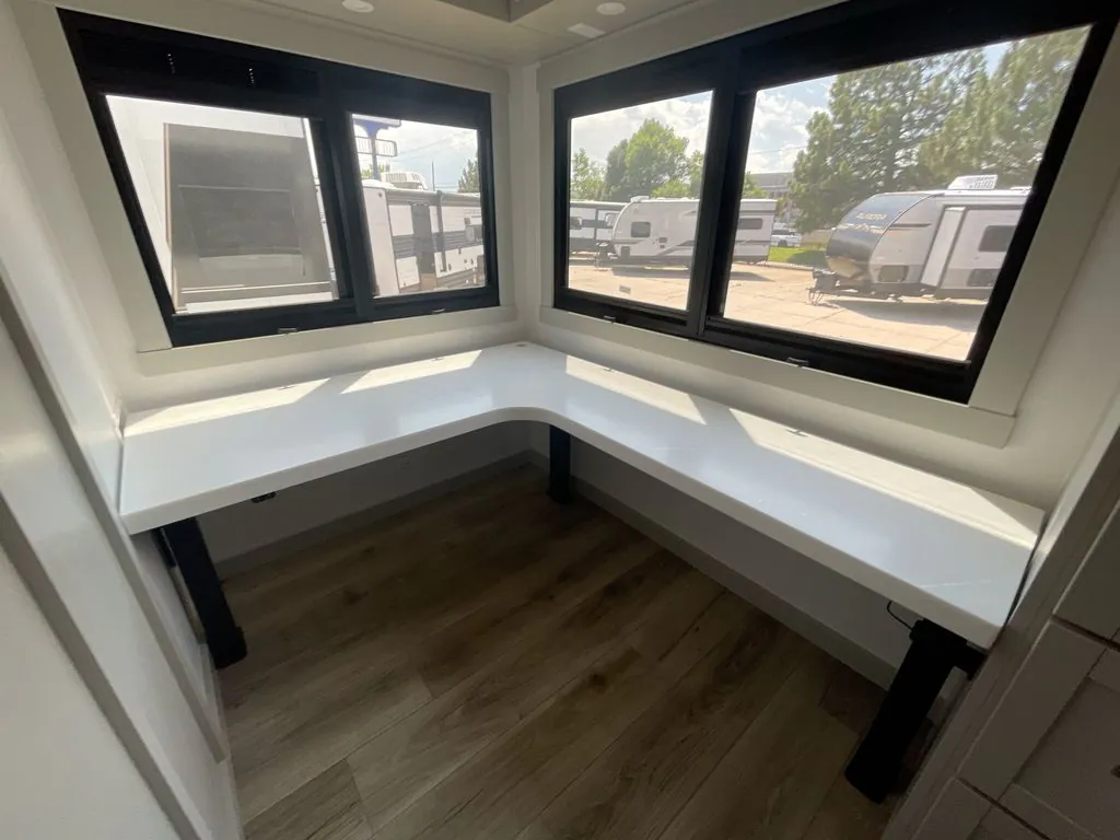 2026 Brinkley Model Z 3515, Photos photo 12