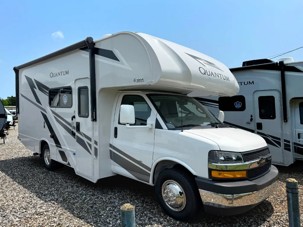 2026 Thor Motor Coach Quantum LZ22 - Photo 2