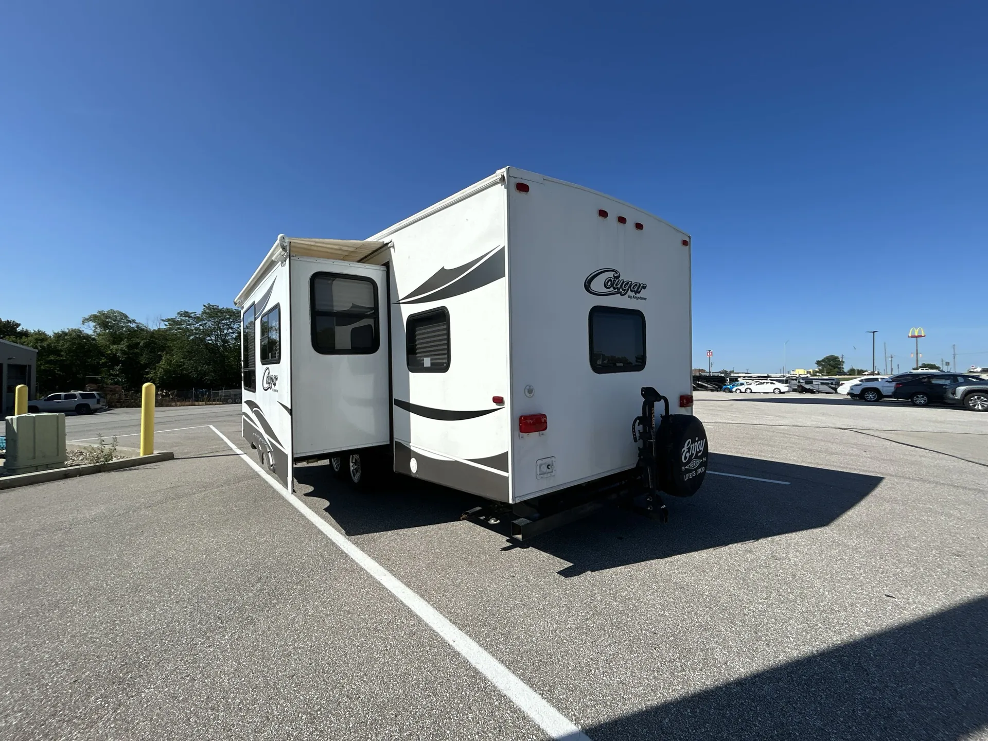 2014 Keystone Cougar XLite 28RDB — living area main