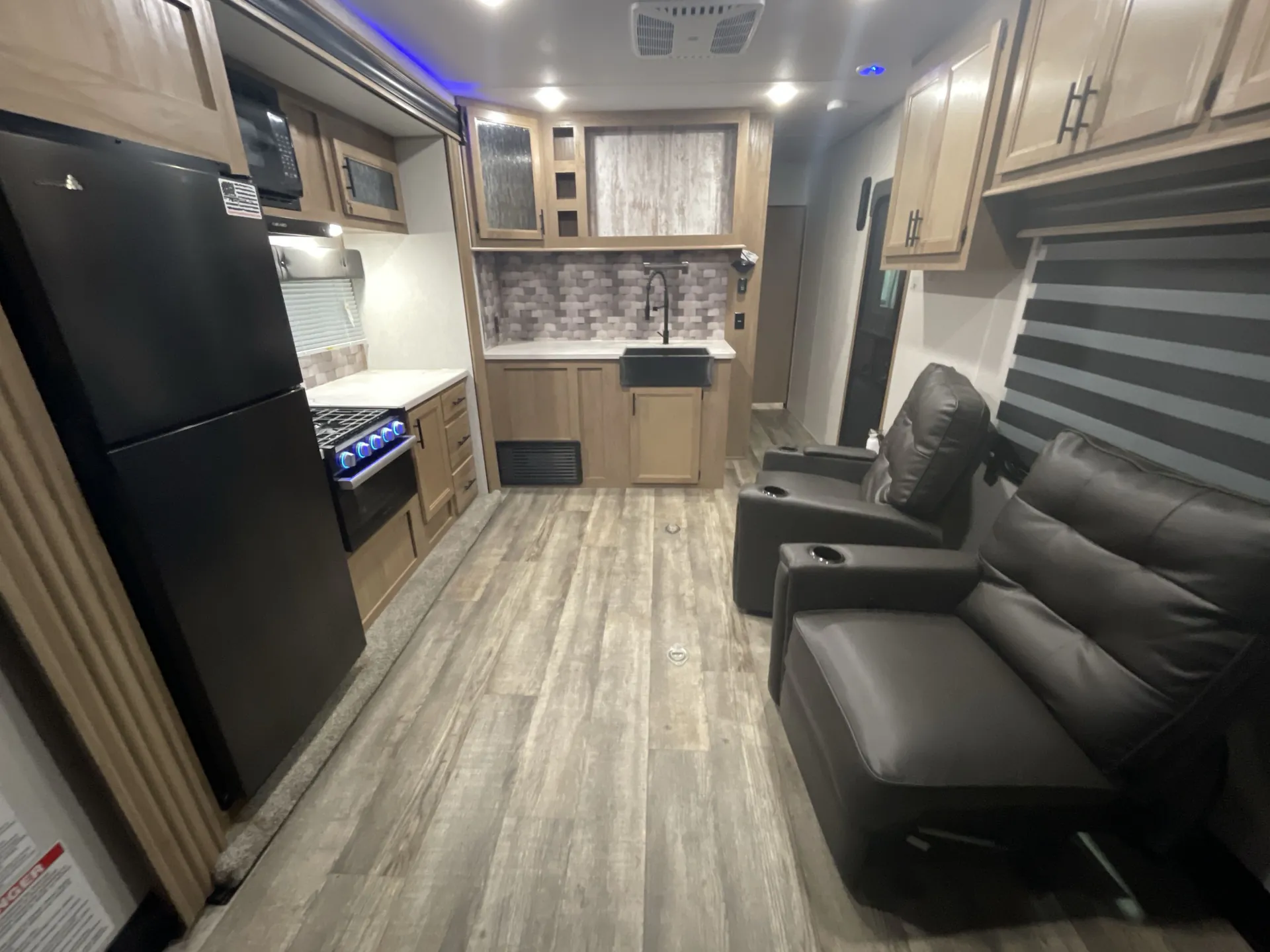 2023 Forest River Cherokee Wolf Pack Gold 23GOLD15 — living area main