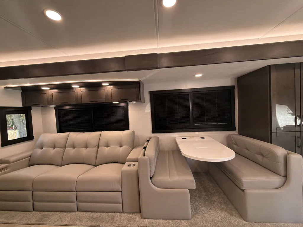 2027 Entegra Coach Accolade 37K, Photos photo 13