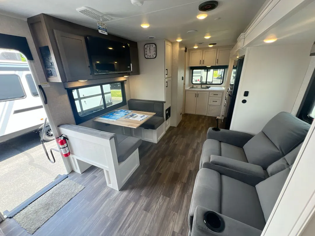 2025 Jayco Eagle HT 230MLCS - Photo 3