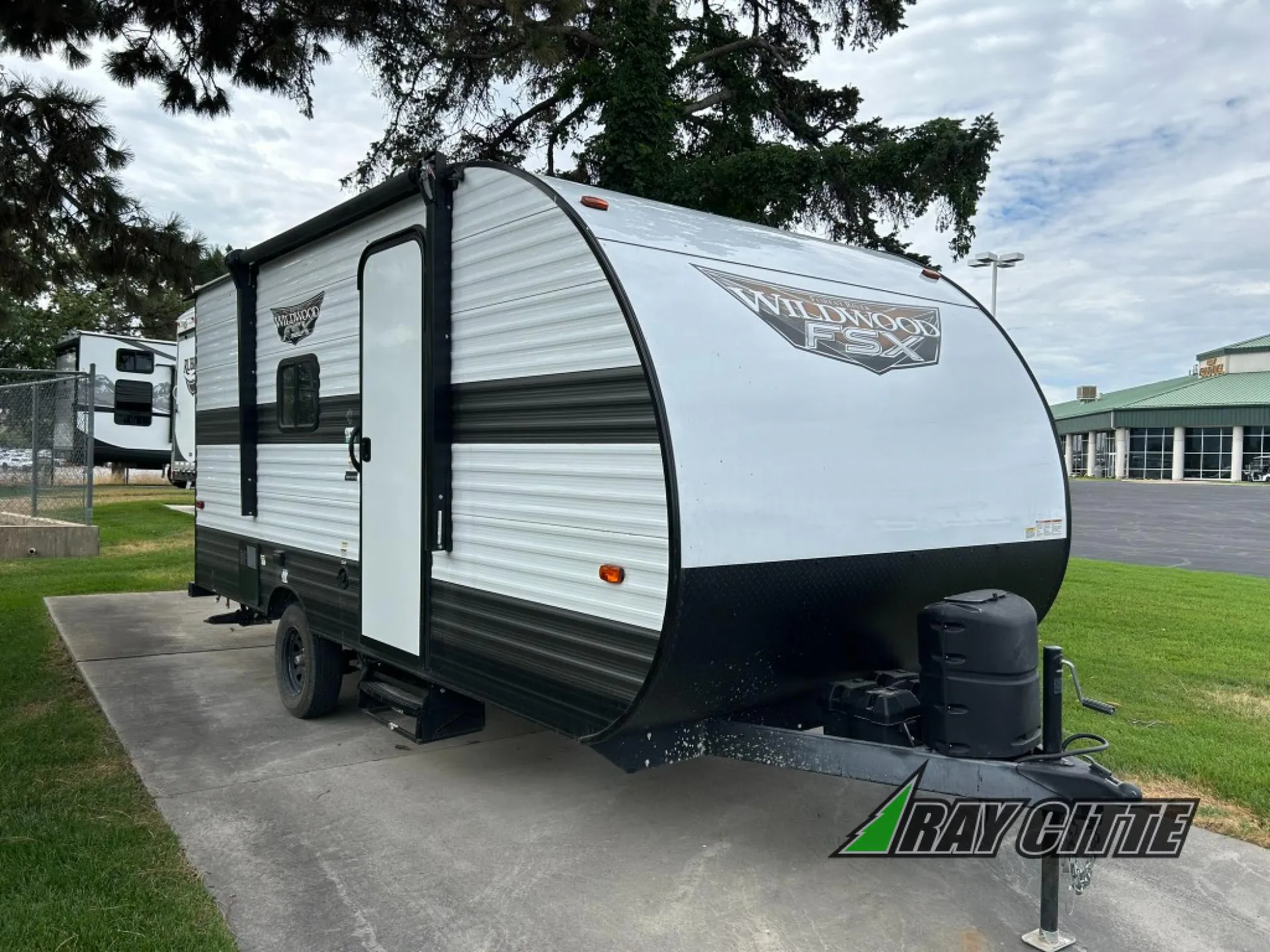 2023 Forest River Wildwood FSX 174BHLE - Photo 2