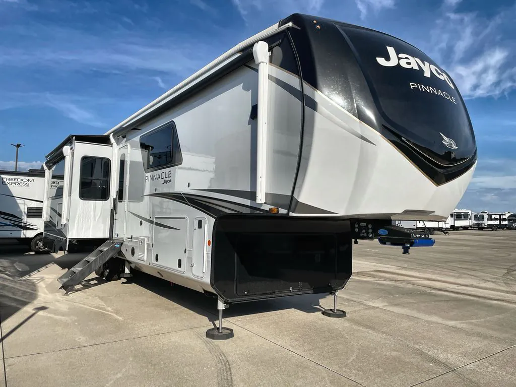 2026 Jayco Pinnacle 36FBTS, Photos photo 10
