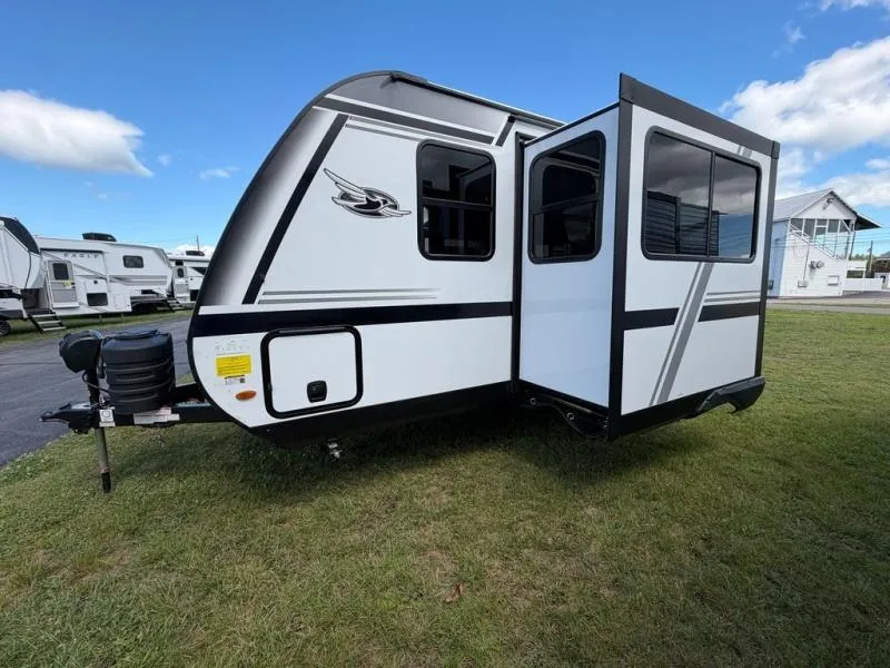 2027 Jayco Jay Feather 19MRK - Photo 4