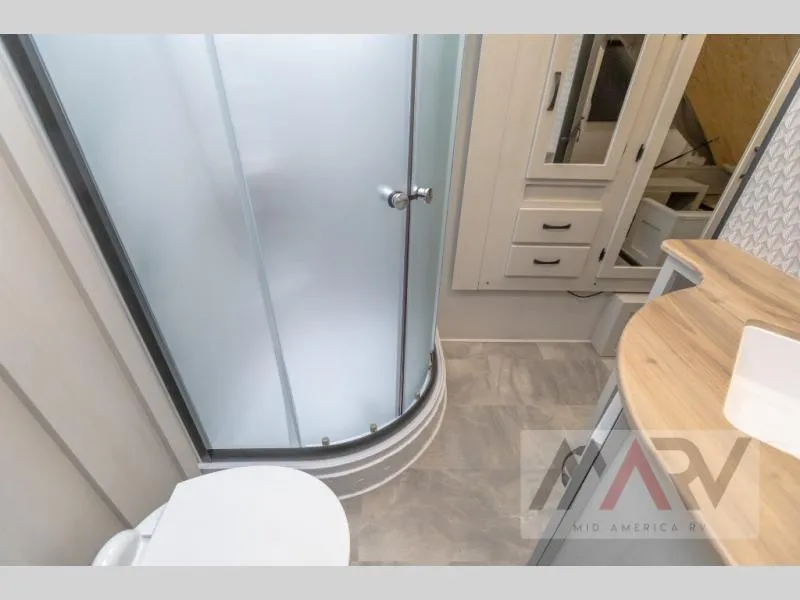 2026 Coachmen Chaparral Lite 27BAR - Photo 4