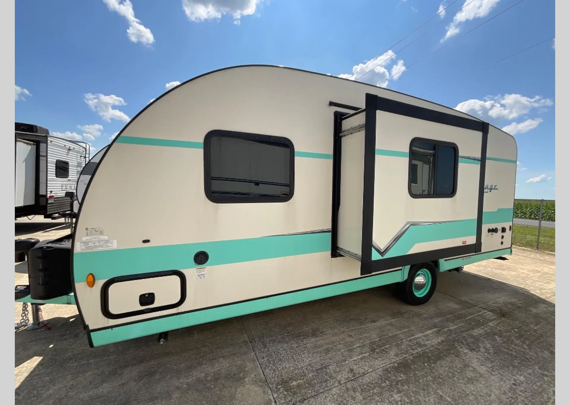 2020 Gulf Stream Vintage Cruiser 19CSK - Photo 4