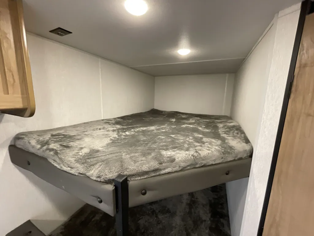 2024 Forest River Cherokee Wolf Den 26EV, Photos photo 19
