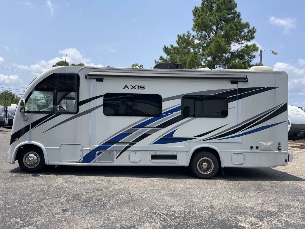 2023 Thor Motor Coach Axis 24.3, Photos photo 6