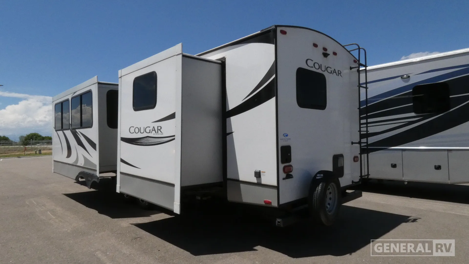 2020 Keystone Cougar Half Ton 32RDBWE - Photo 4
