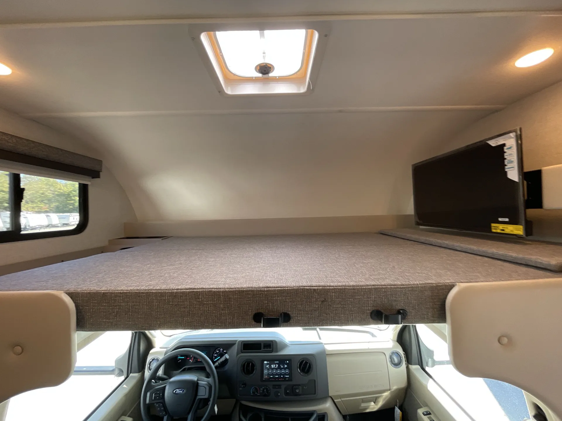 2026 Thor Motor Coach Coleman 22EZ — living area main