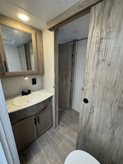 2022 Forest River Cherokee Arctic Wolf 3880 SUITE, Photos photo 34