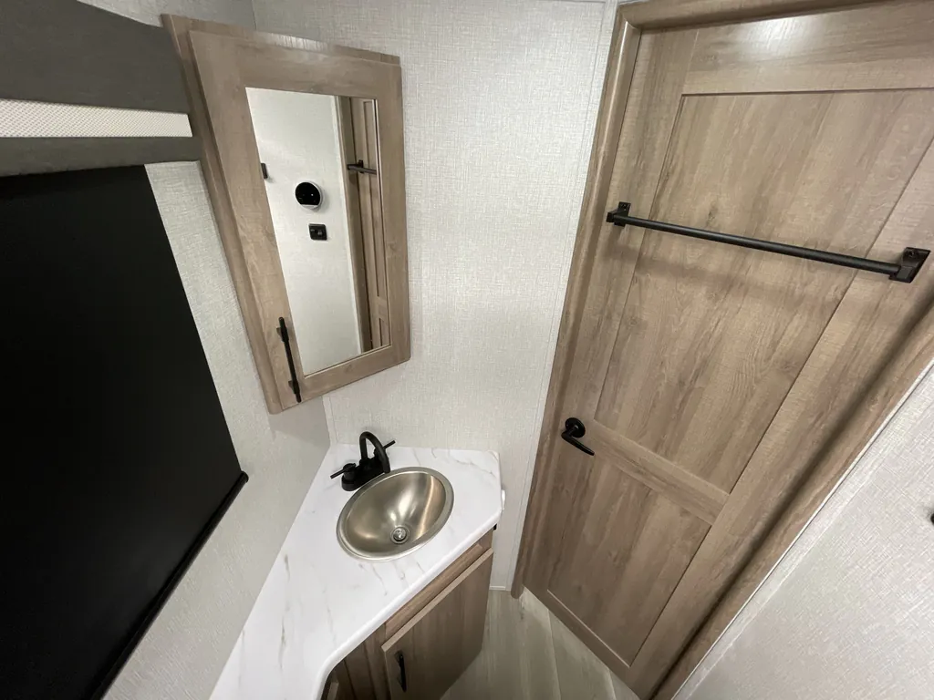 2024 Grand Design Imagine XLS 25DBE, Photos photo 18