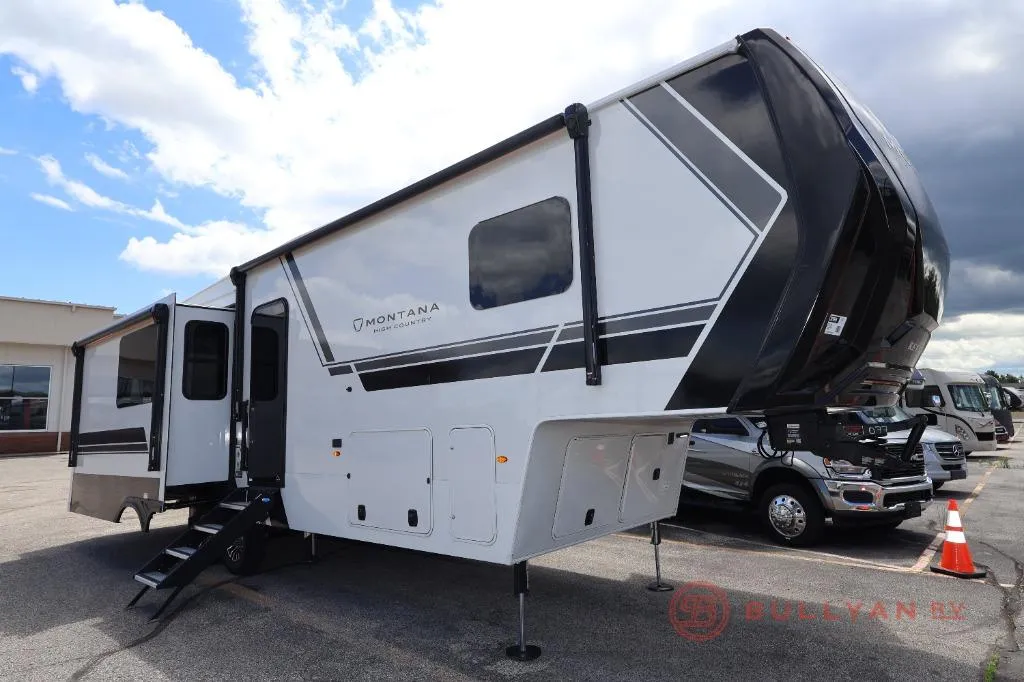 2026 Keystone RV Montana High Country 300RK - Photo 2