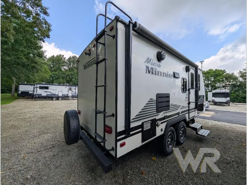 2020 Winnebago Micro Minnie 2106DS - Photo 4