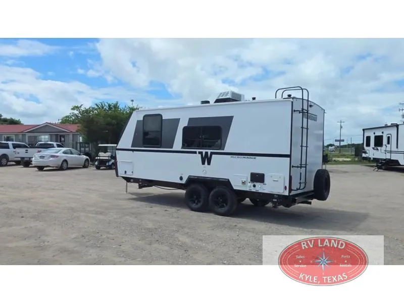 2026 Winnebago Micro Minnie 2000FRB - Photo 3
