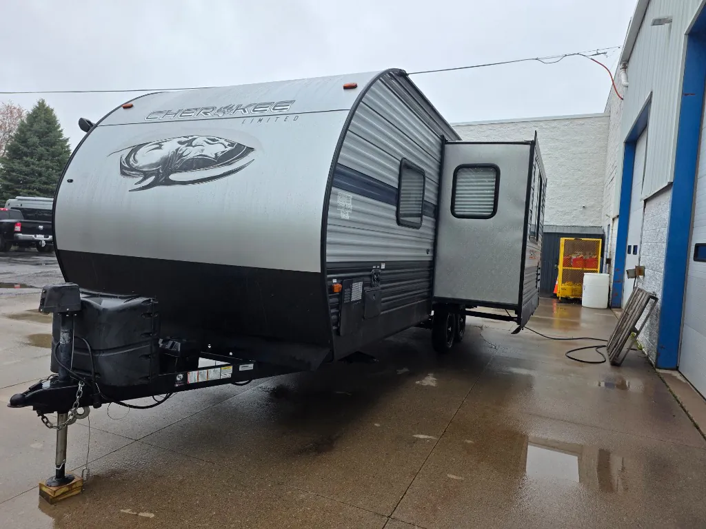 2019 Forest River Cherokee 214JT dealer photo 5 from Colton RV
