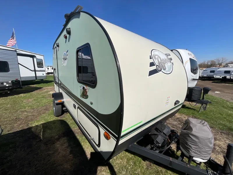 2015 Forest River R-pod R-Pod 179 - Photo 2