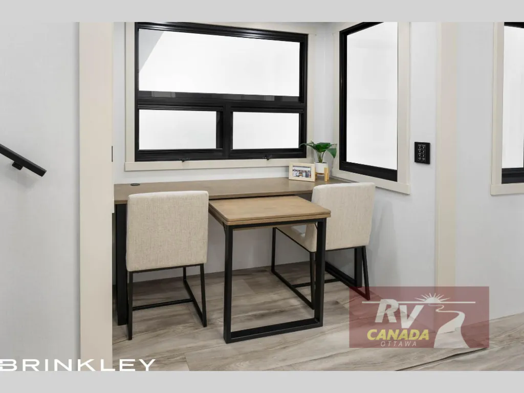 2027 Brinkley Model R 3710, Photos photo 33