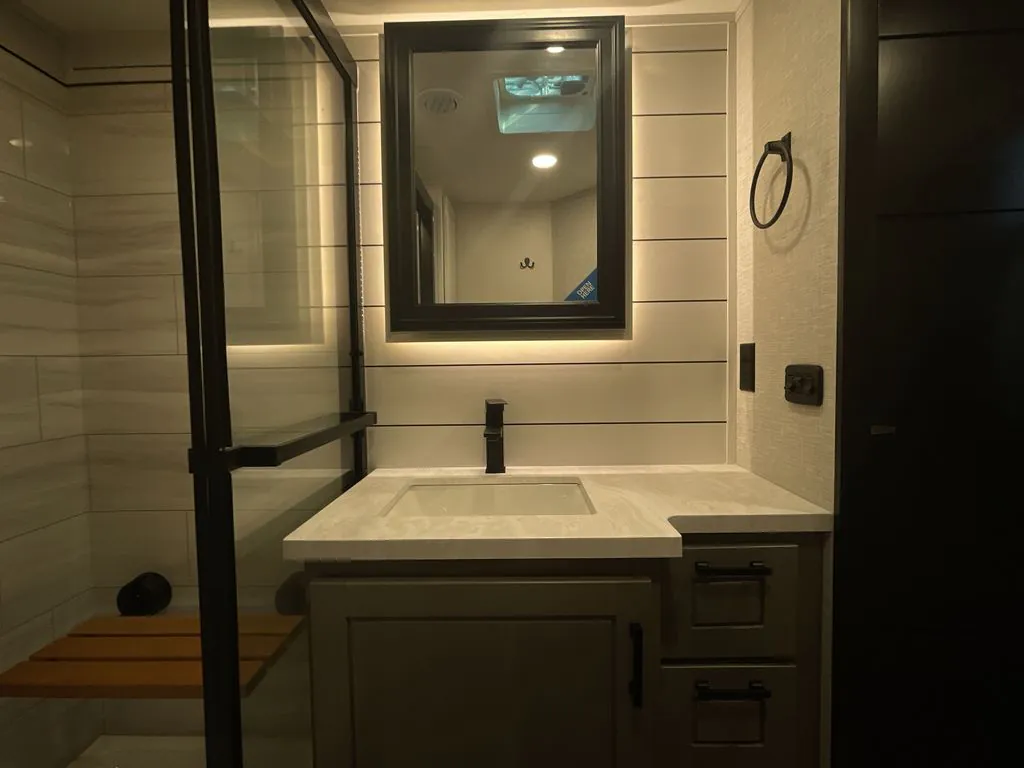 2025 Jayco Seismic Luxury Series 3815, Photos photo 25