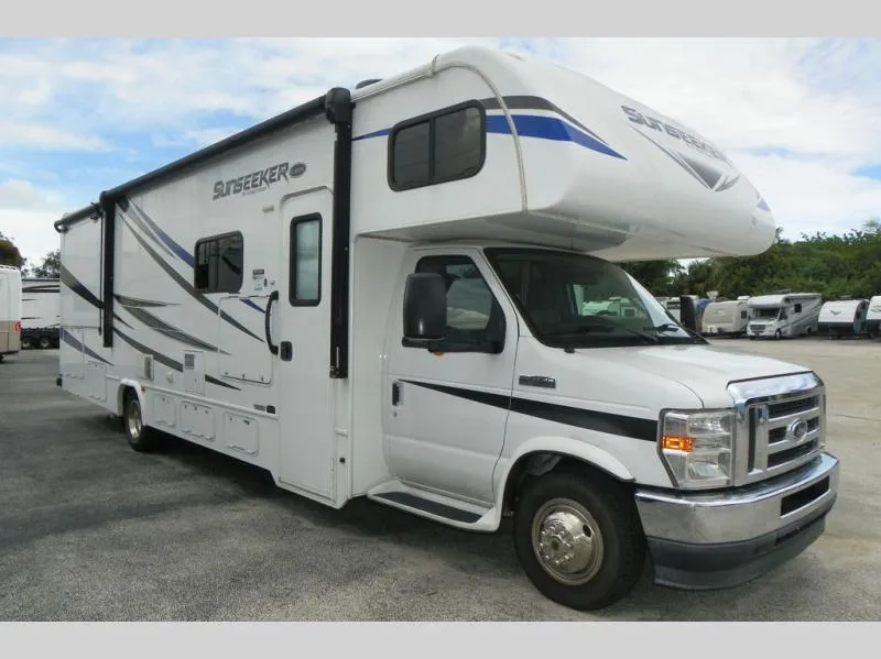 2021 Forest River Sunseeker Classic 3010DS - Photo 2