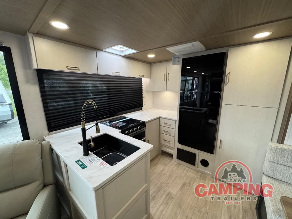 2027 Forest River Vibe 2600RK, Photos photo 5