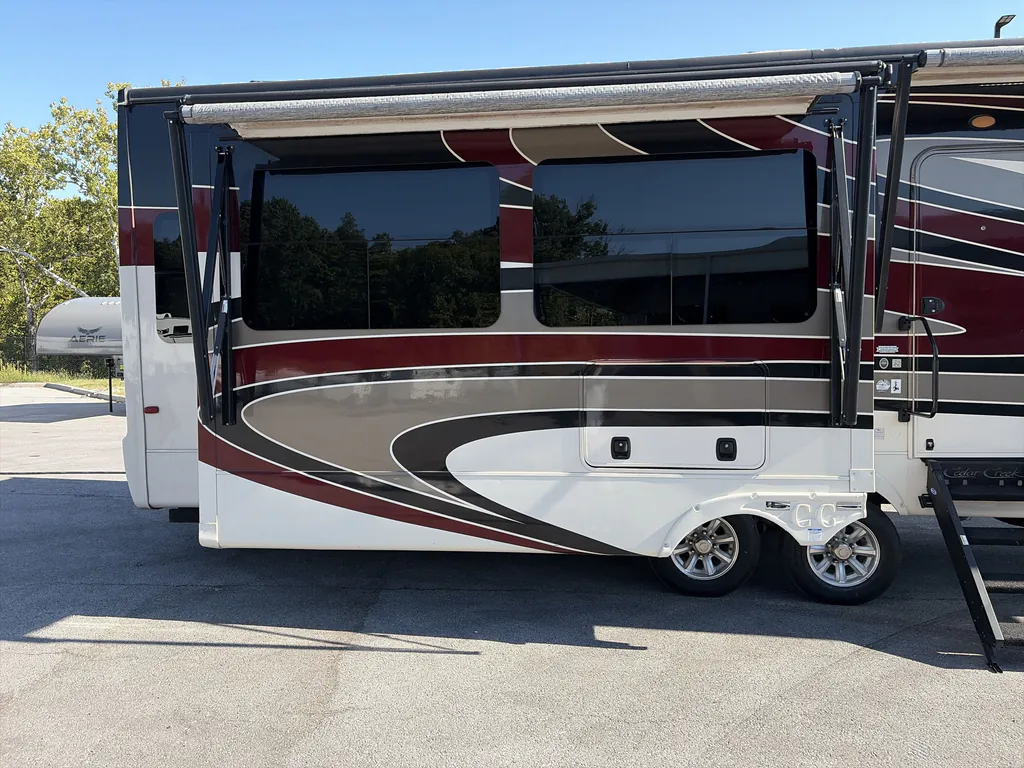 2020 Forest River Cedar Creek Champagne Edition 38EL, Photos photo 32
