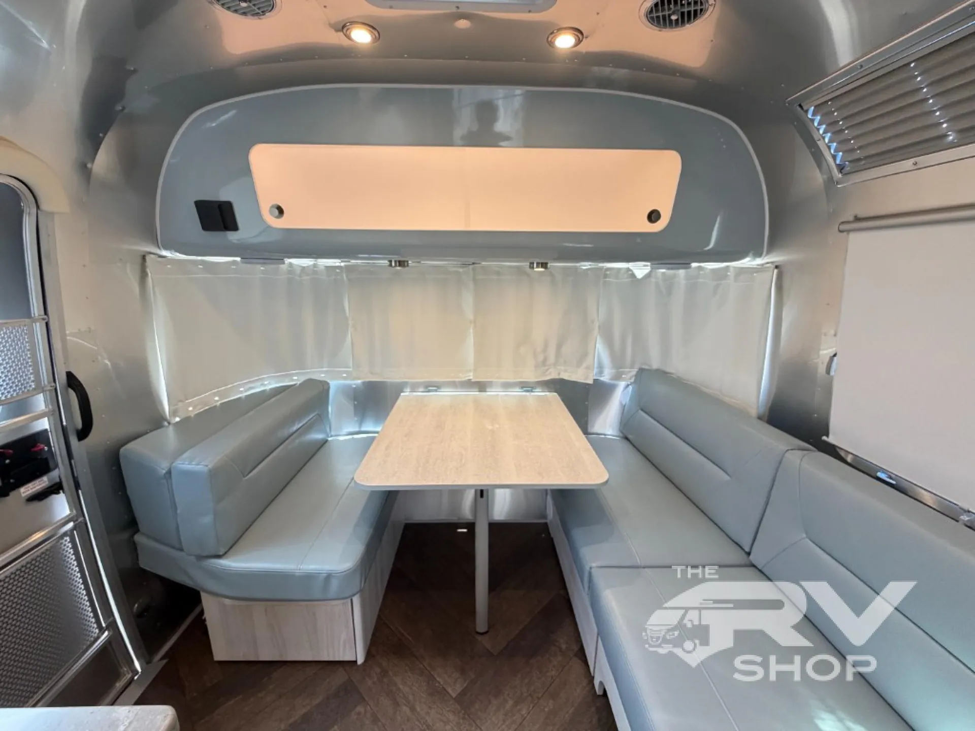 2026 Airstream International 27FB Twin - Photo 4