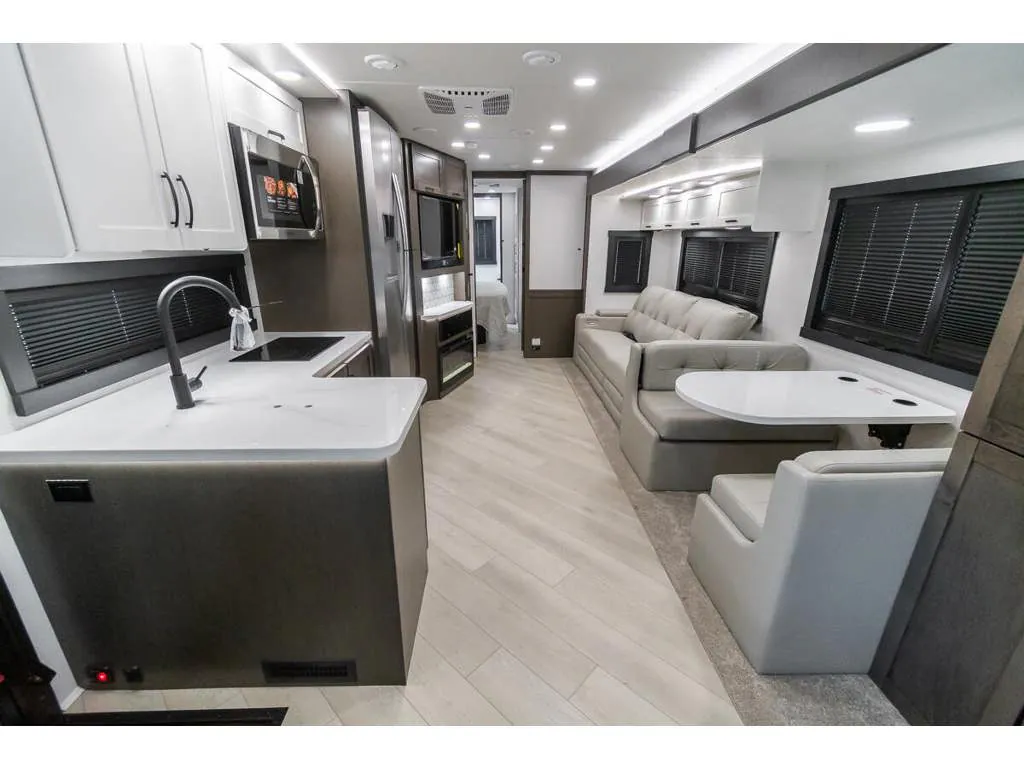 2027 Entegra Coach Accolade 37K, Photos photo 7