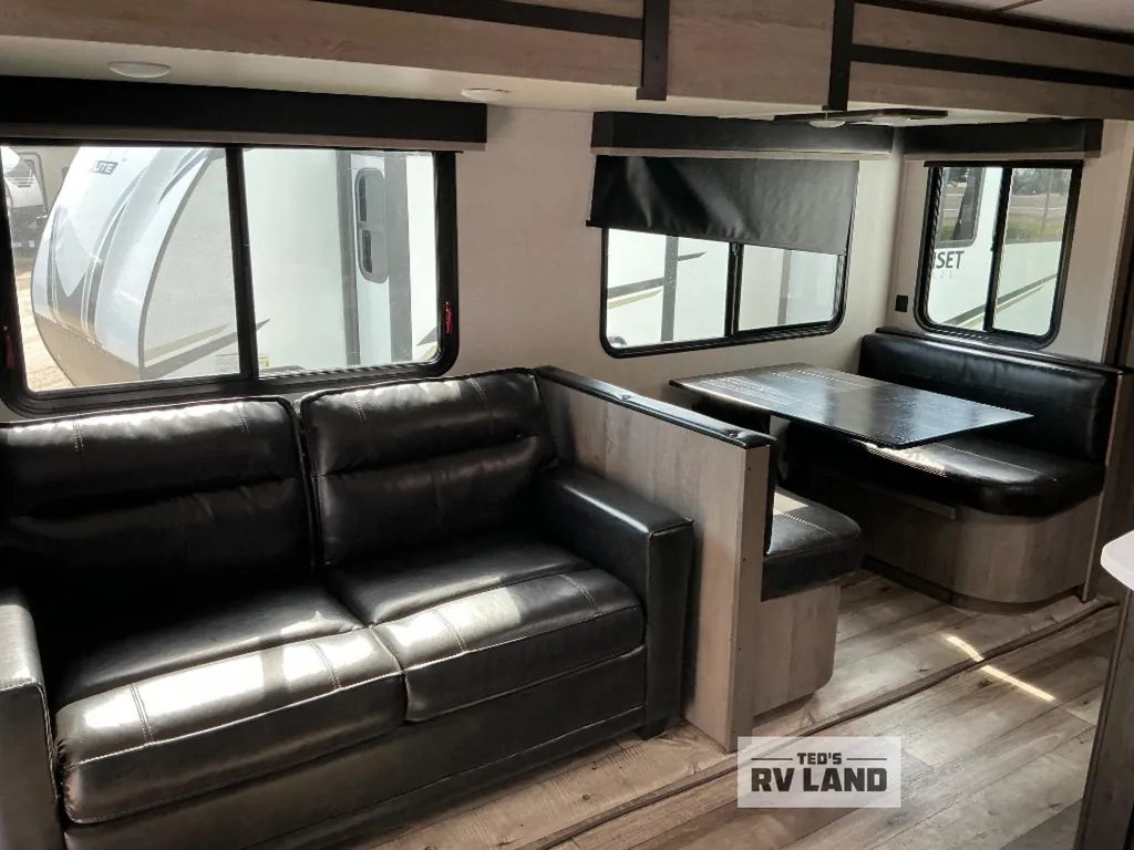 2021 Keystone Outback 340BH, Photos photo 13