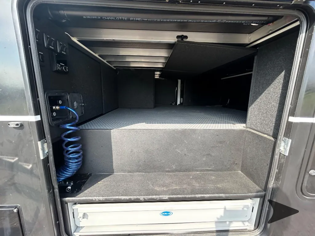2025 Brinkley Model G 3250, Photos photo 9