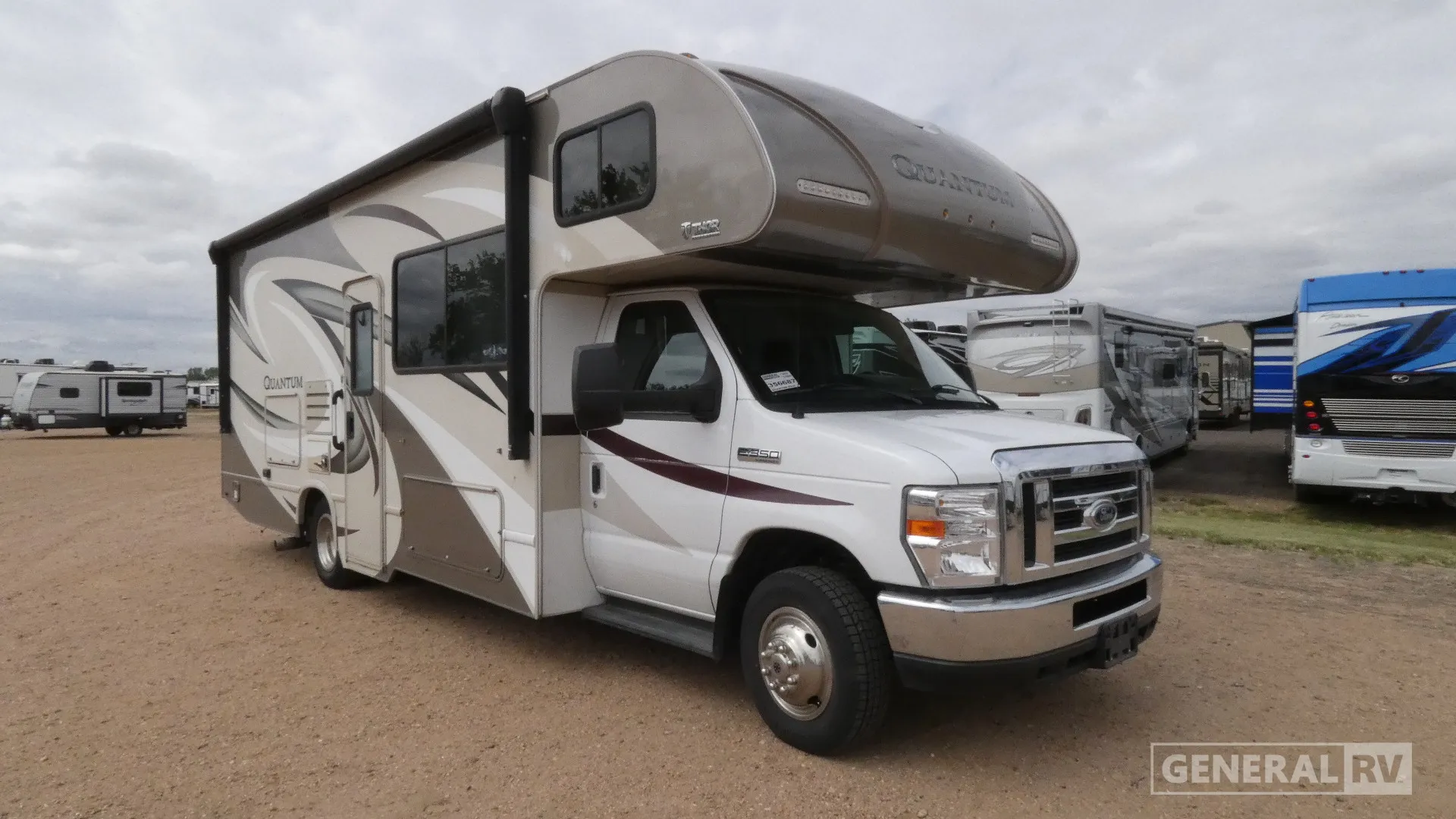 2018 Thor Motor Coach Quantum RS26 - Photo 2