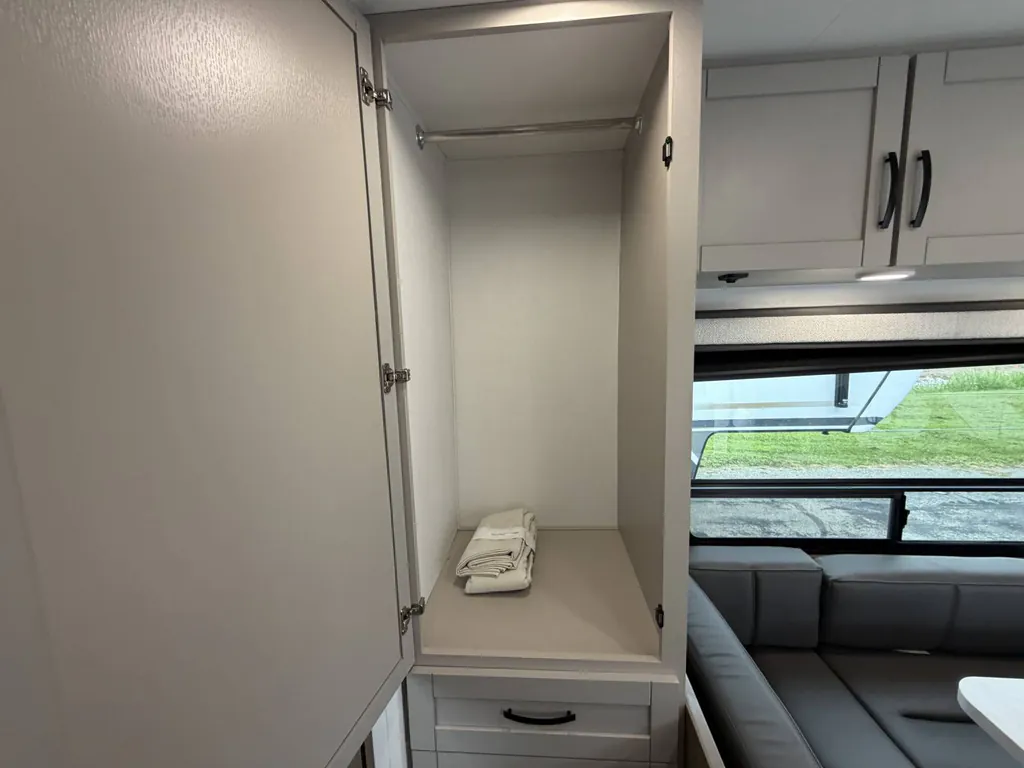 2027 Jayco Redhawk SE 22EF, Photos photo 8