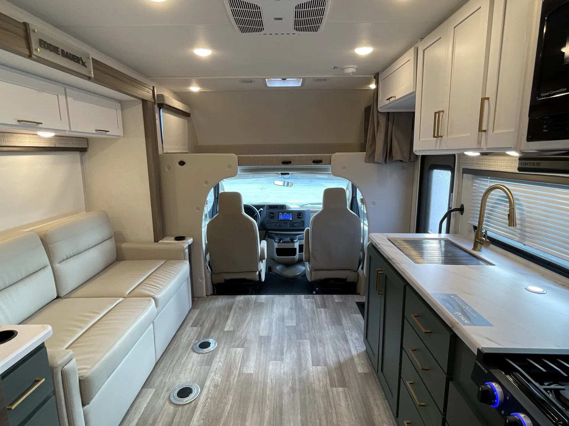 2026 Thor Motor Coach Eddie Bauer 26ED - Photo 3